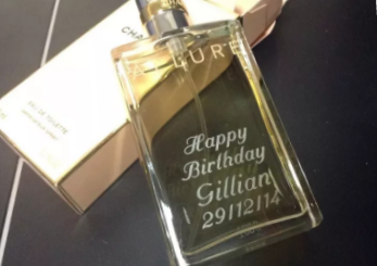 香水瓶激光雕刻机，不用香水的女人没有未来