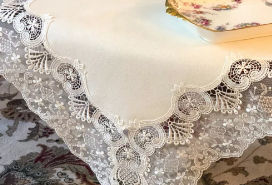 激光镂空餐桌布 让您的就餐变成一种享受