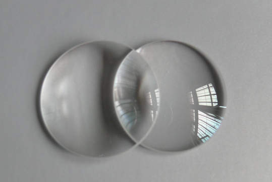 如何选择激光切割机的聚焦镜？