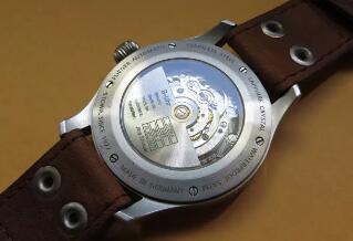 激光雕刻腕表 彰显独特魅力