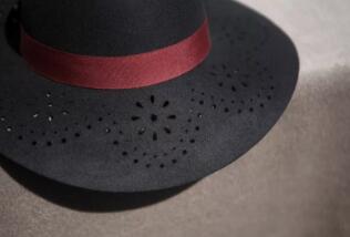 激光镂空帽子  “帽”没如花 你值的拥有